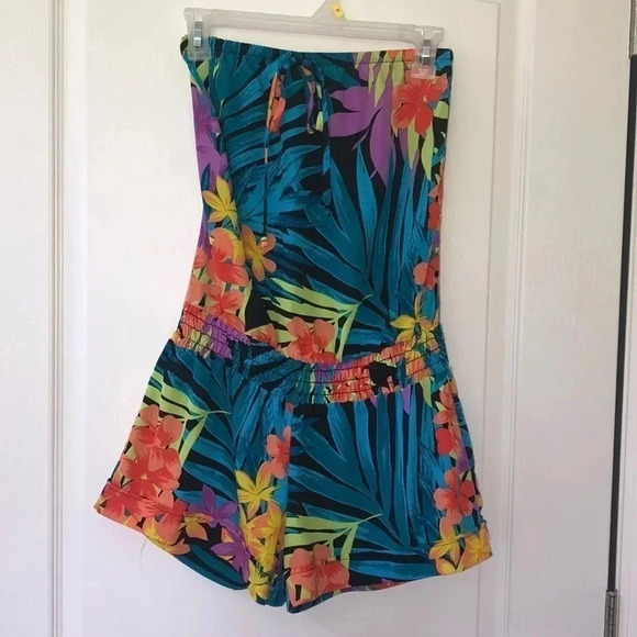 Floral Romper - Picture 1 of 4